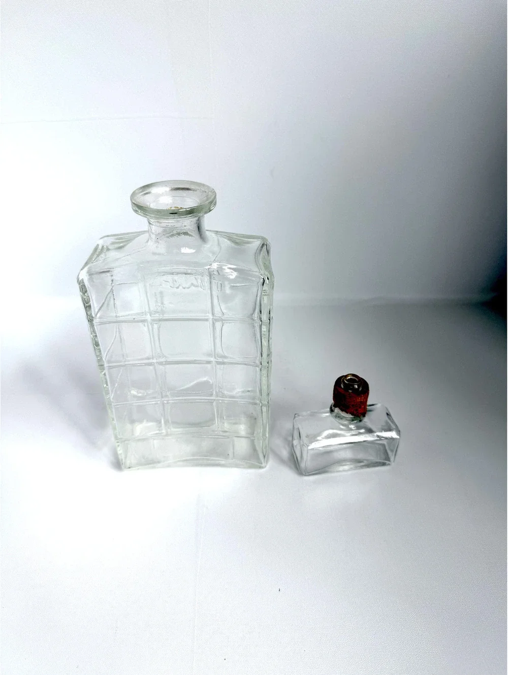 Vintage Clear Glass Liquor Decanter with Cork Stopper